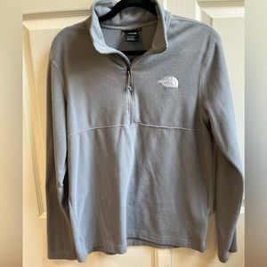 NWOT The North Face grey half zip jacket/fleece